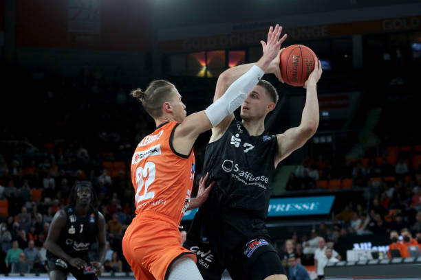 的产业链 的产业链