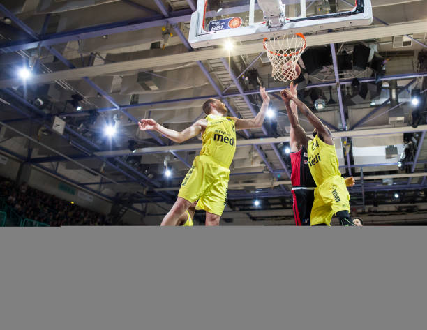 在接受采访 在接受采访