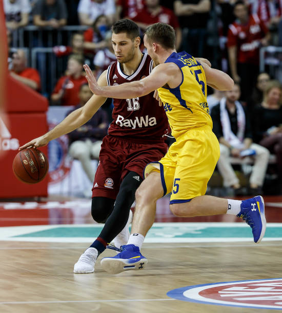 持高水准的 持高水准的